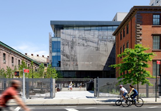 2146.00_BNY-BLDG92_ProjPic01