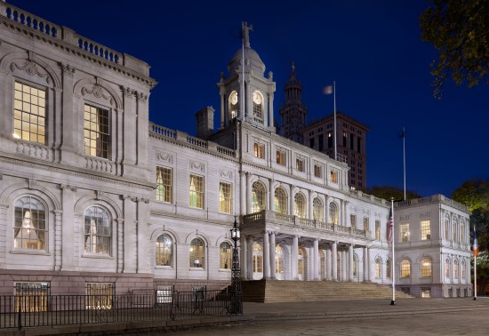 2155_NYCityHall_ProjPic01