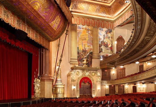 2097_BeaconTheater_ProjPic01