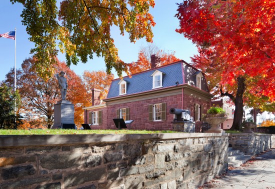 6082_BattlegroundNatlCemetary_ProjPic01