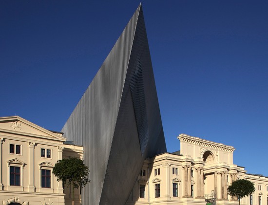 Fig1 Dresden Hero