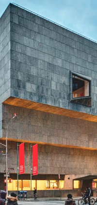 2466 Met Breuer ProjPic02
