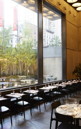 Flora Bar interior
