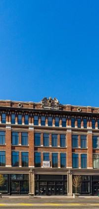 2435_Hahns_ProjPic01a