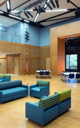 2261_XavierHSchool_ProjPic02