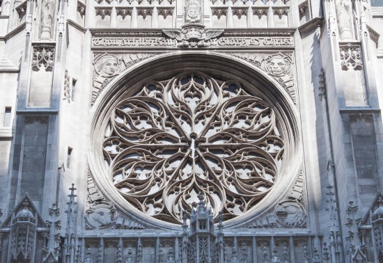 2005_StThomasChurch_ProjPic01