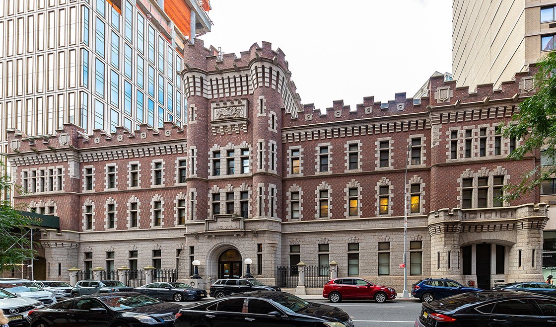 Beyer Blinder Belle Architects & Planners: 20230912 56West66thSt 081 Hero Banner 1120 658