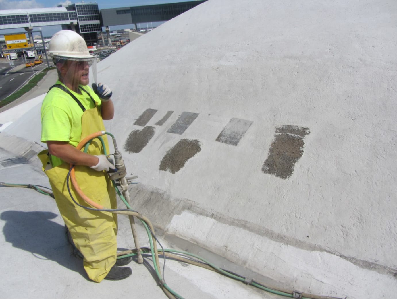 Photo of TWA Flight Center construction