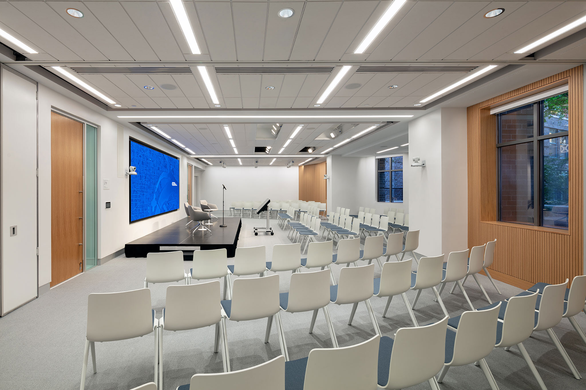 Carnegie Endowment for International Peace: CEIP PLP Int04 Copy