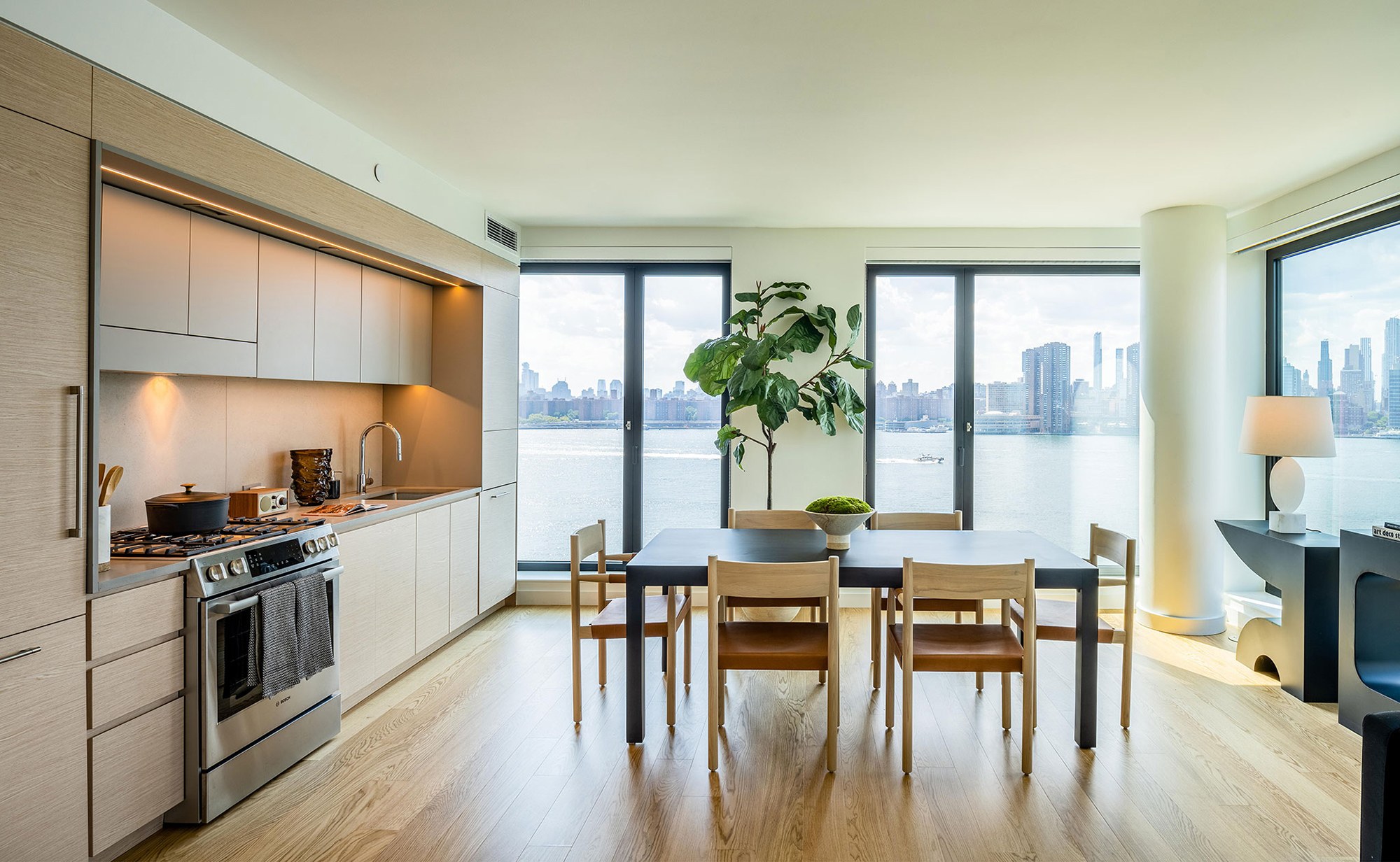 Eagle + West: Eagle West PLP Unit Kitchen Int01 Web