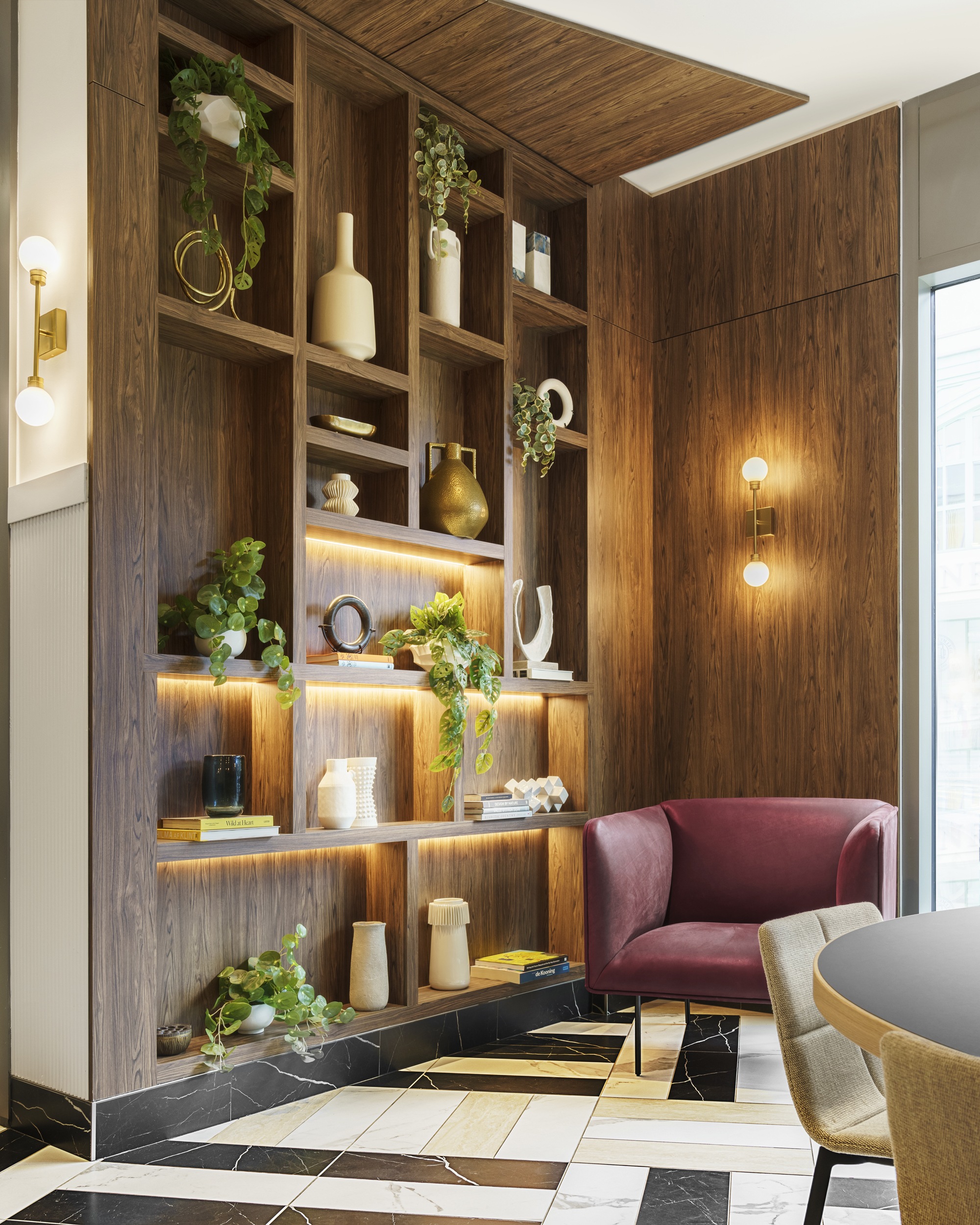 Stella: Stella PLP Lobby Int06 Copy