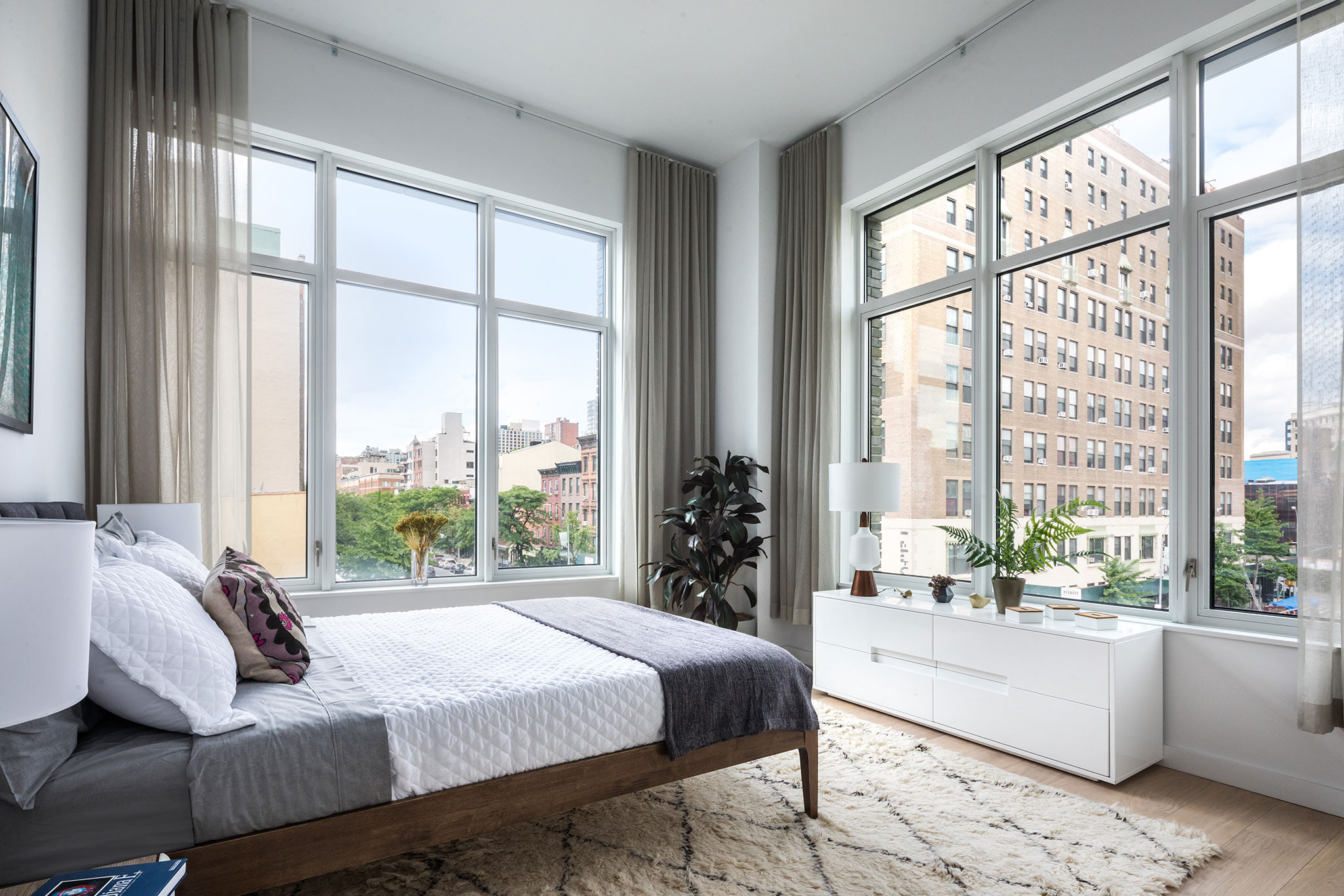 The Hendrik: TheHendrik Int05 copy