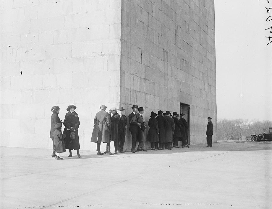Washington Monument New Visitor Facility: 1922 LOC service pnp hec cropped