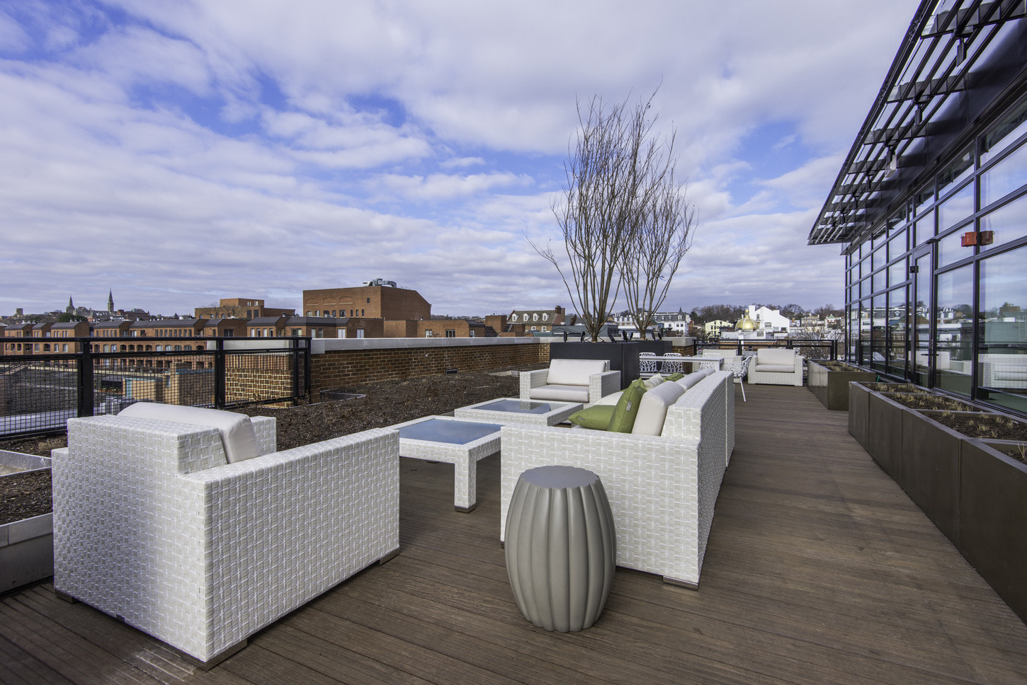 1055 Wisconsin Avenue: 89 89 044 1055 Wisconsin Avenue NW 1E 85928