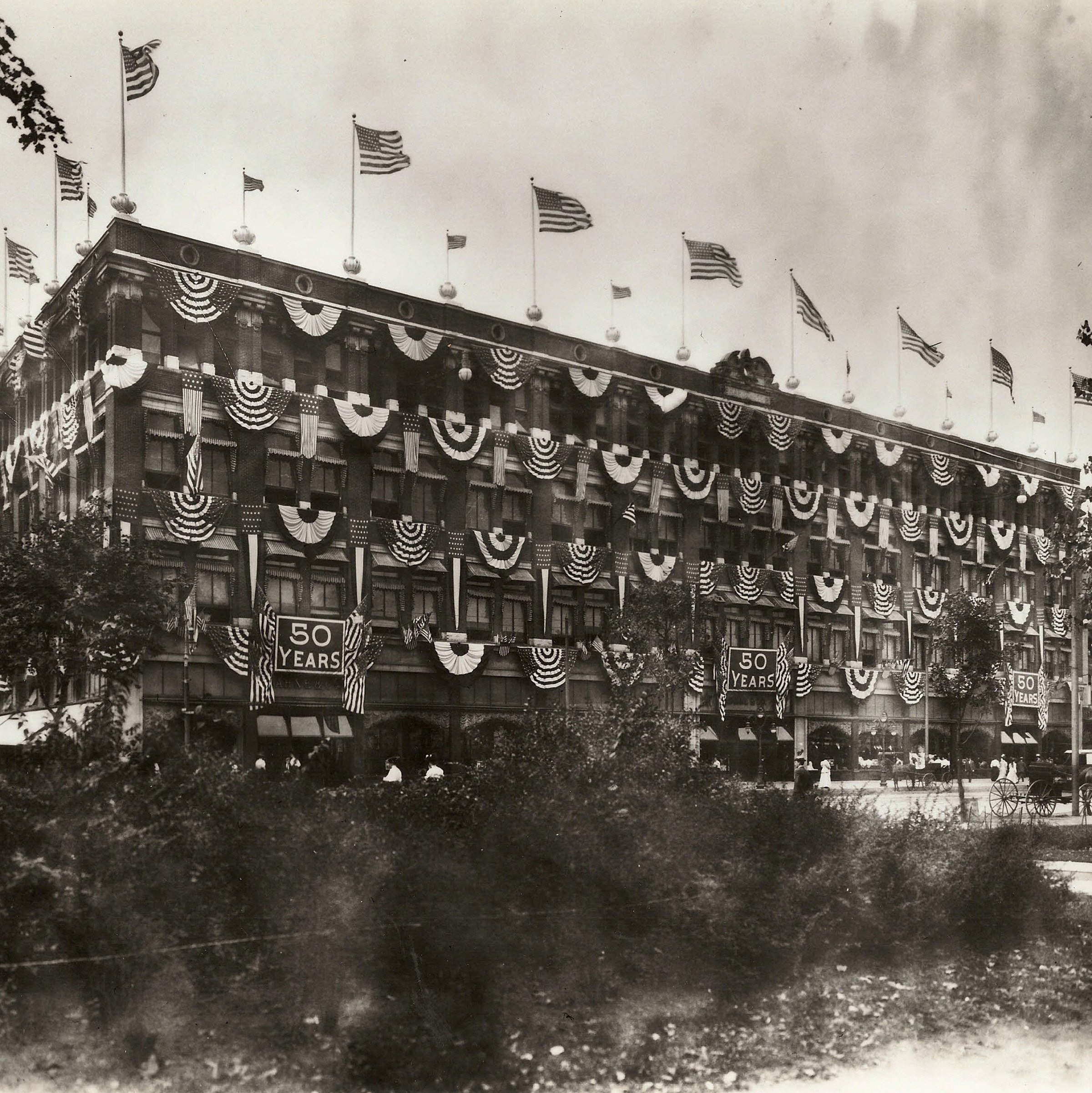 Hahne & Company Building: Hahnes 1908Exterior Hist01