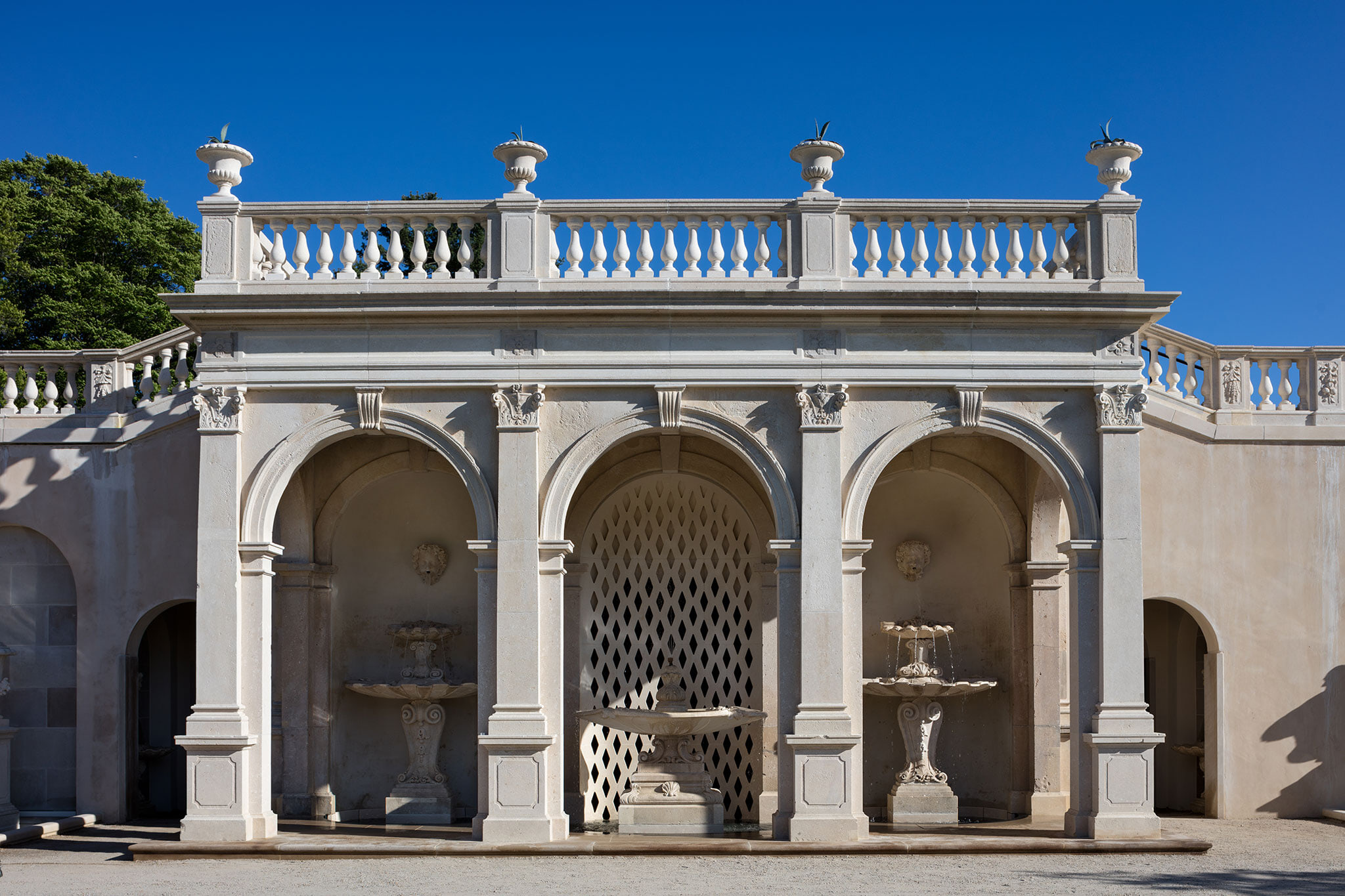 Longwood Gardens, Main Fountain Garden Restoration: Longwood Loggia01