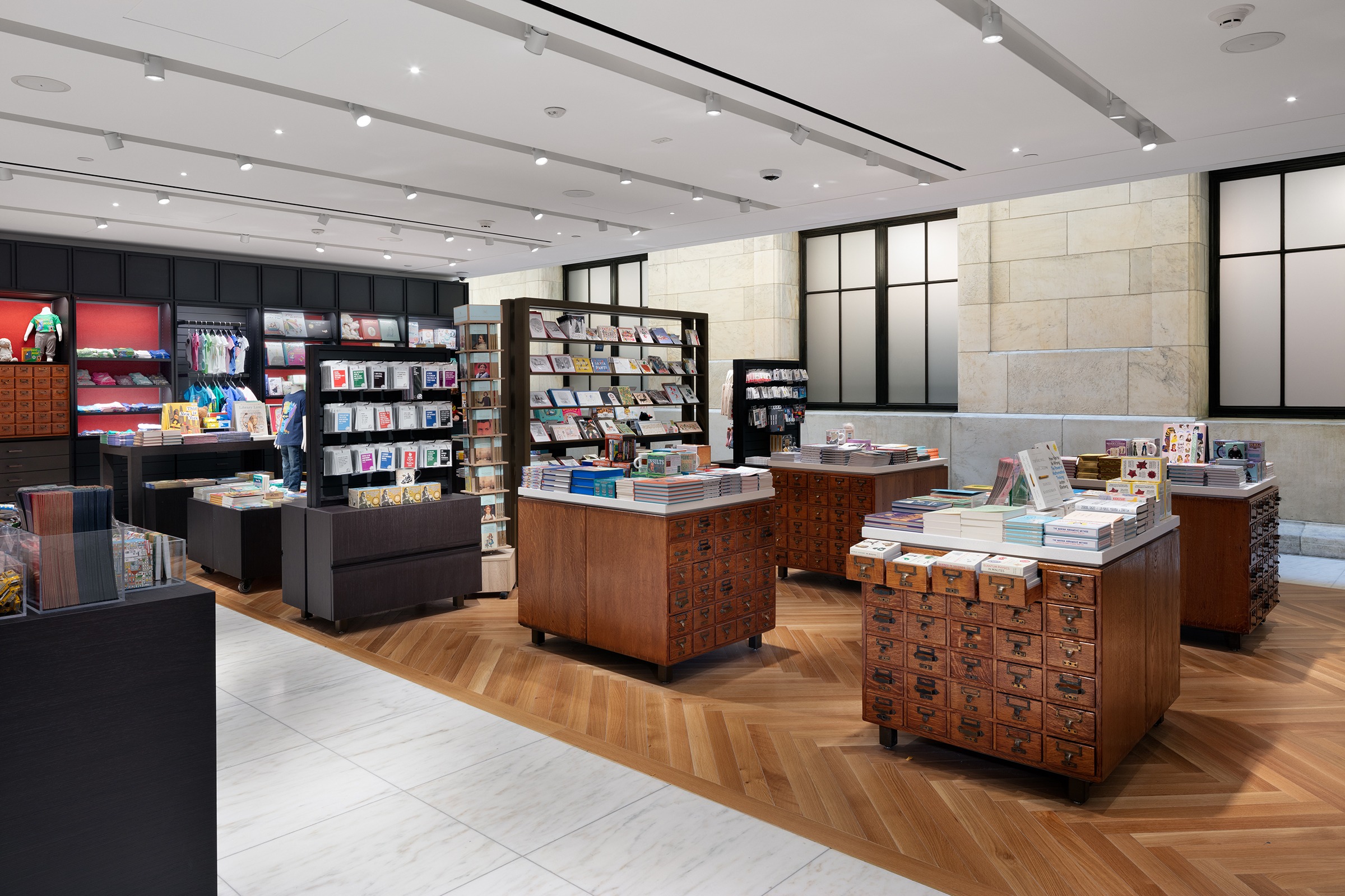 New York Public Library, Stephen A. Schwarzman Building: NYPL SASB Shop Int06