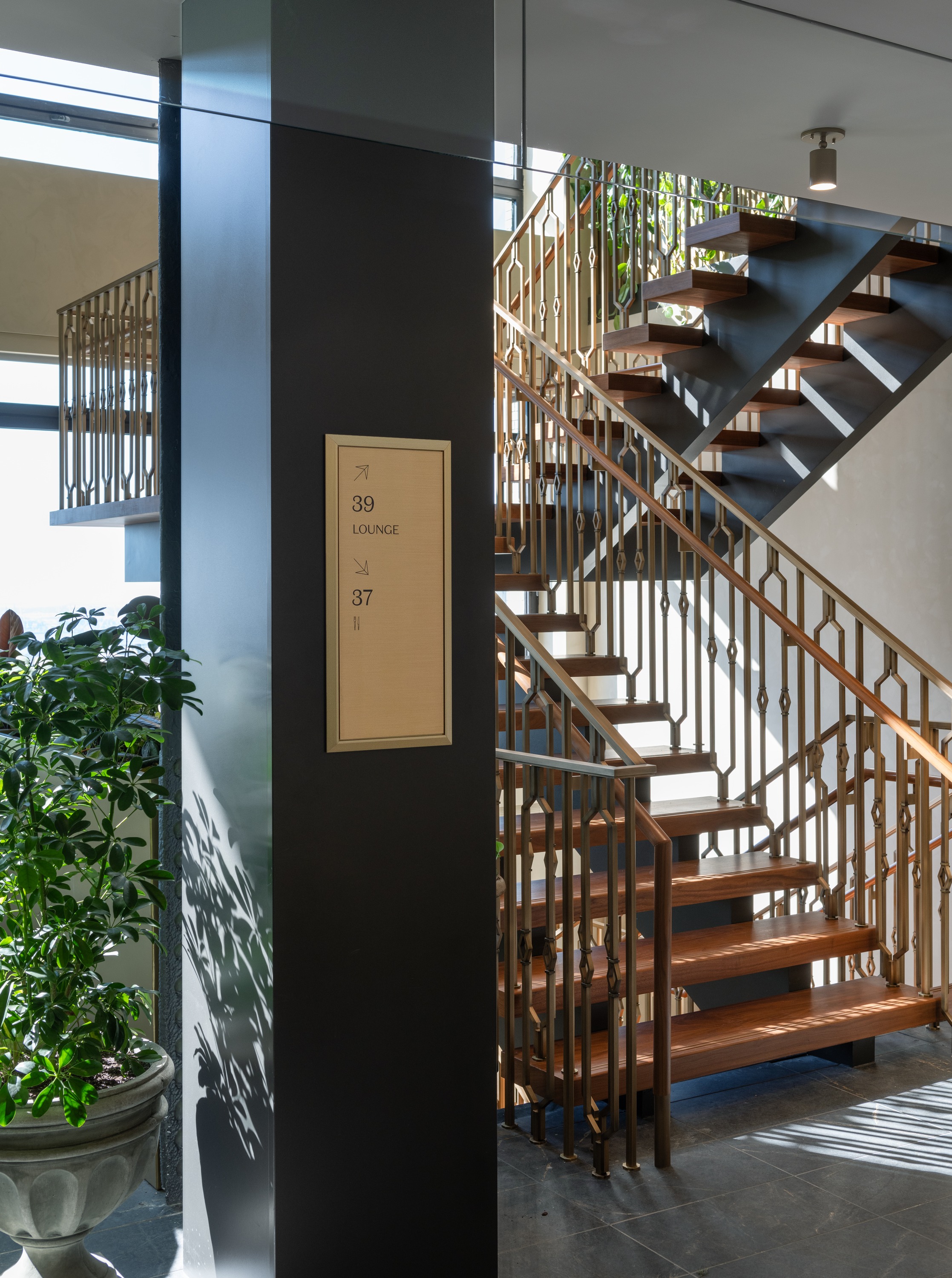 Tower Research Capital Graphics & Wayfinding: Signage Tower Graphics07