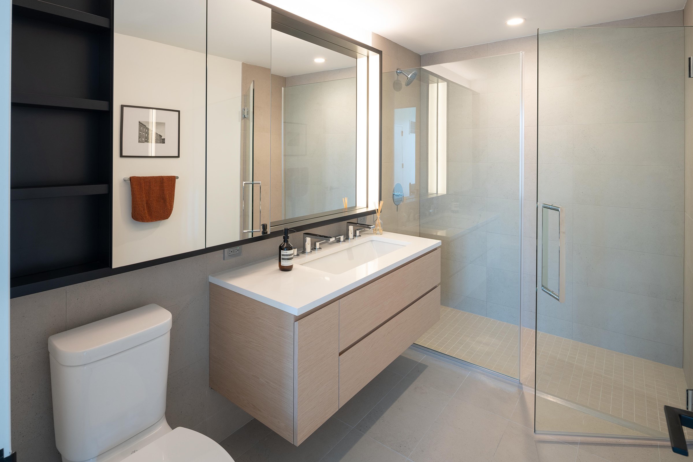 Caption - Eagle West, Unit Interior Bath